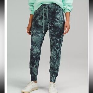 🌊 Lululemon Ready to Rulu Classic Fit High Rise Full Length Jogger 🌊
